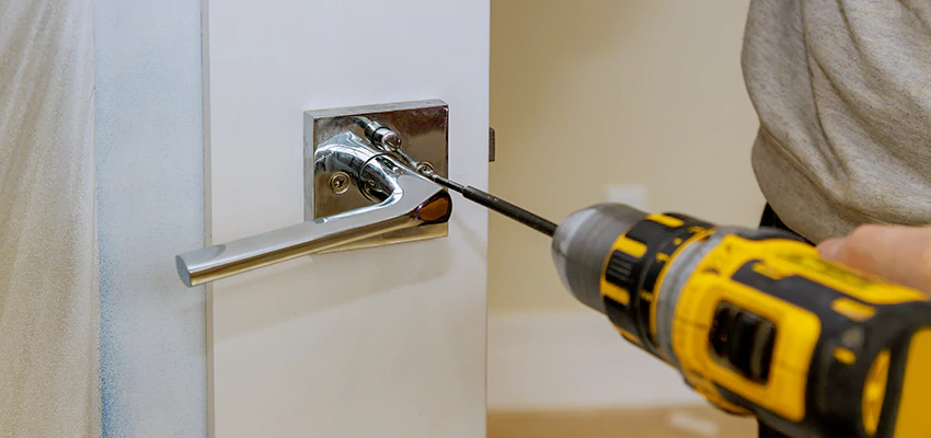 After-hours Locksmith  For Lock Troubleshooting in Apple Valley, California