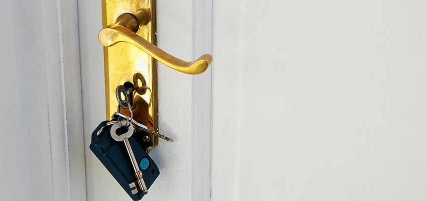Broken Door Key Extraction in Apple Valley, CA